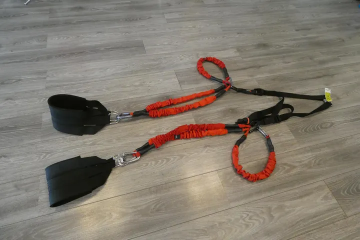 4D Pro ReAction Trainer, Gurtsystem mit Expandern, schwarz/rot